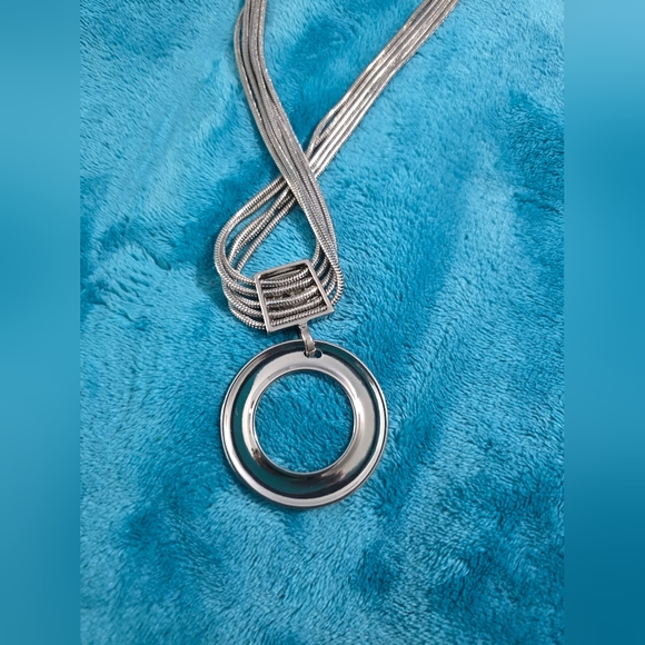 Chico's Short Silver-Tone Circlet Pendant Necklace - Picture 7 of 8